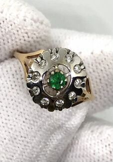 Золотое кольцо с изумрудом и бриллиантами