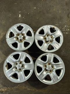Диски бу оригинал R17 N на Toyota
