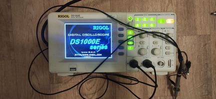 Осциллограф Rigol DS1052E с прошивкой на 100Mhz