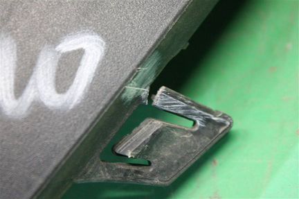 Накладка птф правая Mitsubishi Pajero Sport 3 2015