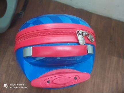 Детский чемодан Heys