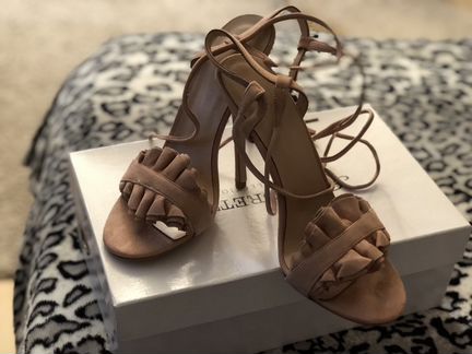 Босоножки женские