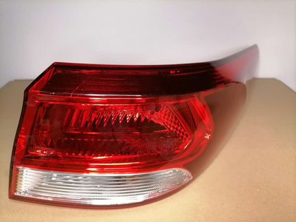 Фонарь Киа Рио 4 новый кузов внешний