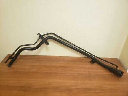 Горловина топливного бака Toyota Land Cruiser 100