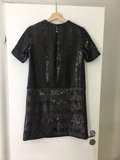 Платье прямого кроя с пайэтками