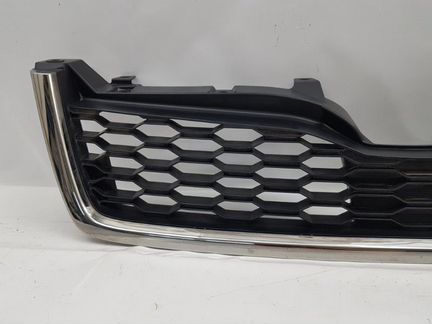 Решетка радиатора Subaru Forester 4