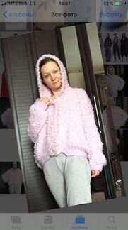 Бомбер с капюшоном женский