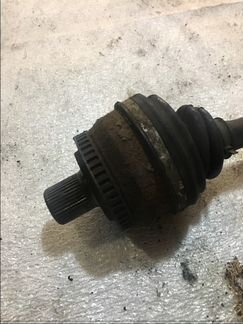 Задний левый привод в сборе Ауди А6 С5 4B0501203C