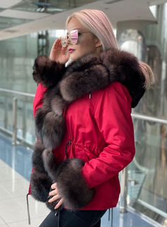 Парка с натуральным мехом