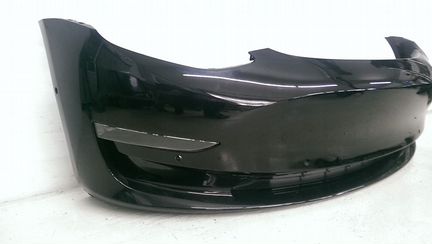 Передний бампер черный Tesla Model 3