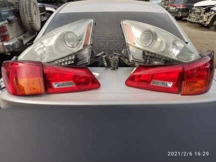 Lexus IS250 - фонари задние (комплект)
