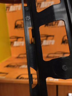 Кронштейн бампера задний Mercedes E-Classe W213