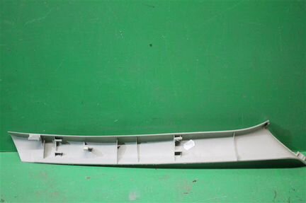 Обшивка стойки передняя левая Renault Duster 2010