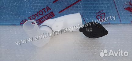 Горловина бачка омывателя Toyota Land Cruiser 200