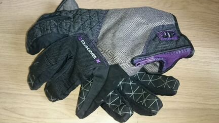 Сноубордические перчатки Dakine Bronco