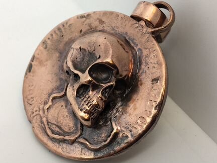 Монета кулон бронза