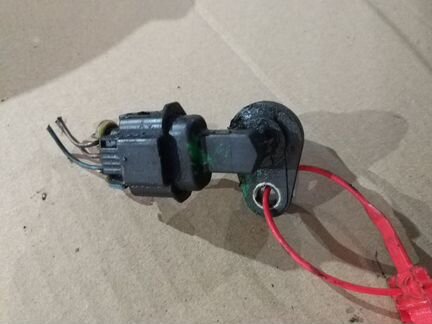 Датчик распредвала Шкода Октавия BMM 2.0TDi