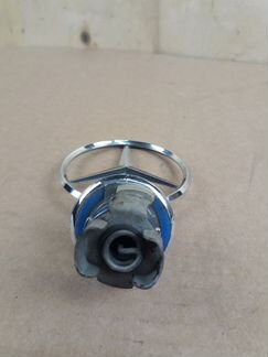 Эмблема капота Mercedes C-Class W203 M272 2007