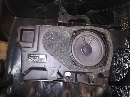 Лексус GX470 сабвуфер