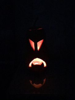 Фонарь из тыквы на Хэллоуин