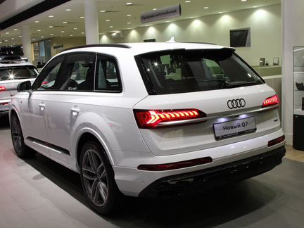 Audi Q7 3.0 AT, 2020