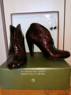 Очаровательные батильоны в гранатовом цвете