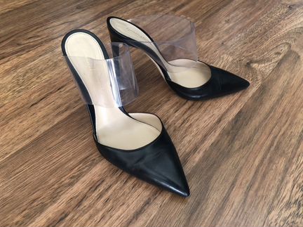 Сабо Gianvito Rossi