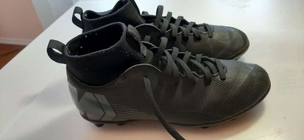 Бйтсы Nike