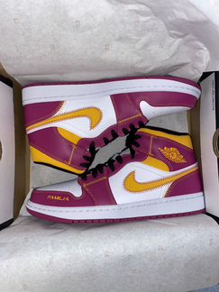 Air Jordan 1 Mid «Familia»