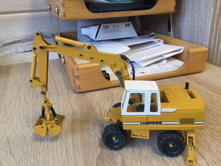 1/50 liebherr 912 экскаватор