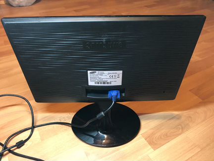 Монитор samsung S19C150N 