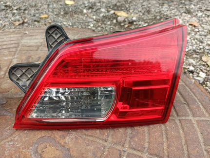 Задние фонари крышки багажника Subaru Outback B14