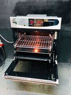 Духовой шкаф 