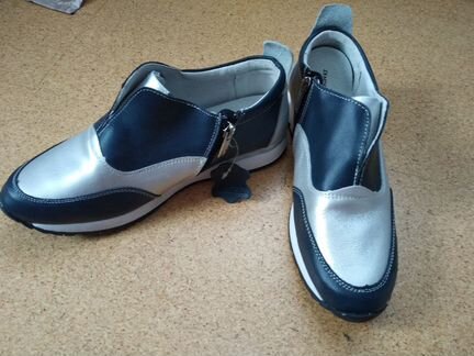 Ботинки жен. кожа новые