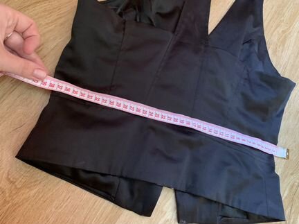 Жилет чёрный атлас