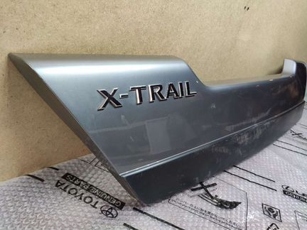 Накладка Nissan X-Trail T31 крышки багажника ориги