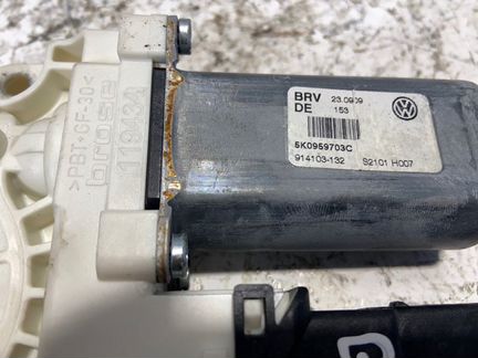 Мотор стеклоподъемника задний левый Volkswagen