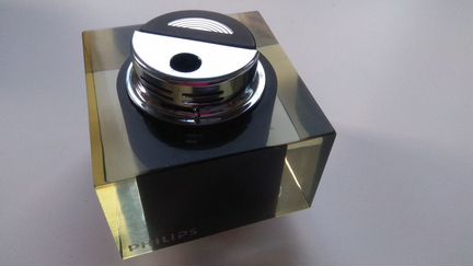 Зажигалка philips