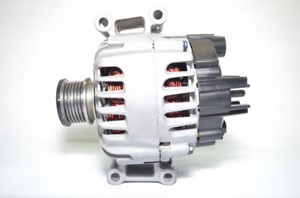 Генератор Mercedes C180, C200, C250 кузов W204