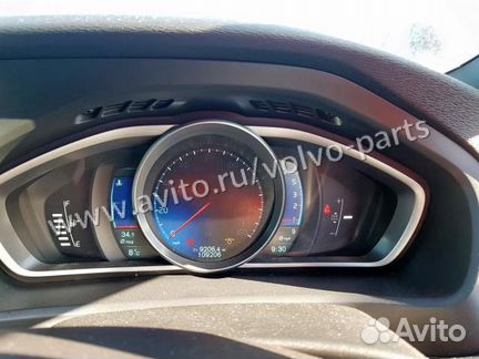 Volvo V40 R-Design D2 2014 год Поступила на Разбор