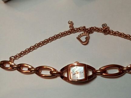 Женские наручные часы