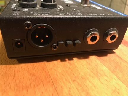 Педаль для бас гитары