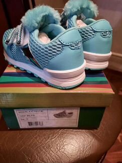 Кроссовки новые