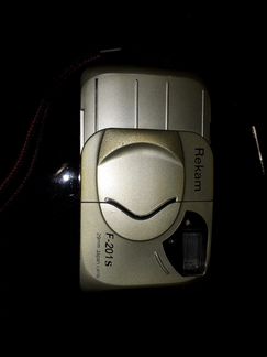 Пленочный фотоаппарат из 90-х