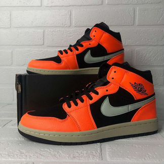Кроссовки Nike Air Jordan 1