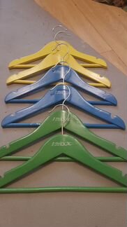 Вешалки детские дерево