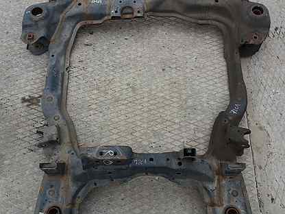 Подрамник хендай туссан. Подрамник передний Hyundai Tucson 2008. Подрамник Хендай Туксон 2008. Подрамник Туксон 2008. Подрамника Hyundai Tucson my21.