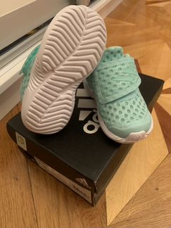 Кроссовки adidas для девочки
