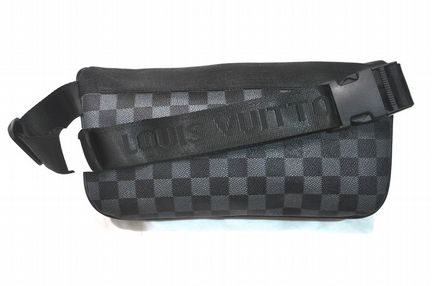 Поясная сумка / Louis Vuitton / новая
