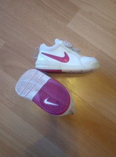 Кроссовки д/девочки р.21 б/у Nike